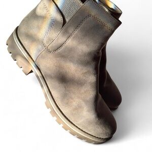 Sole Society Tan Ankle Booties